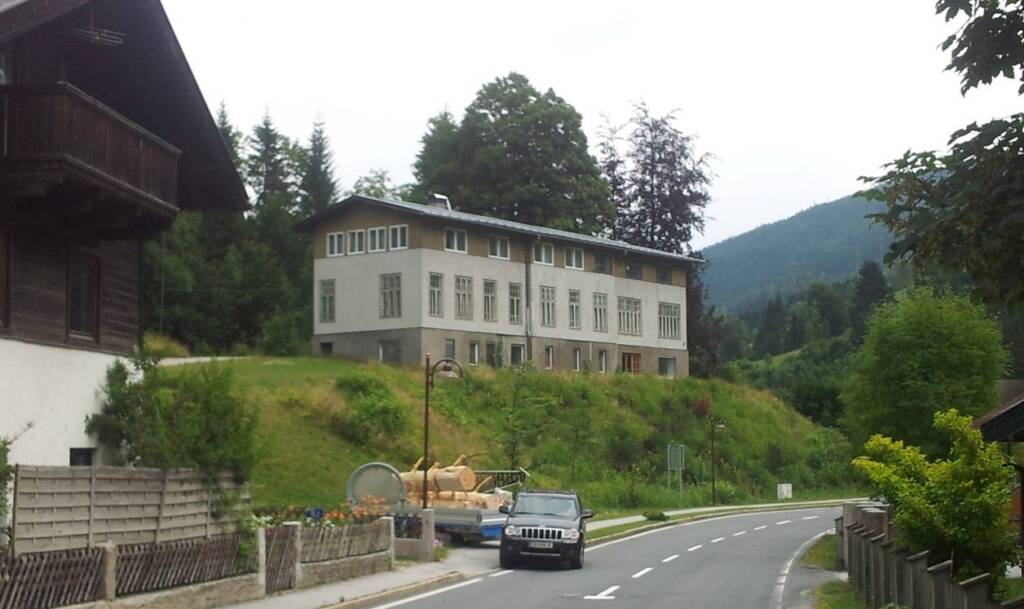 altes verwaltungsgebäude in mühlbach